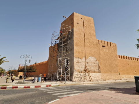 أشغال إصلاح وترميم السور التاريخي لمدينة تيزنيت